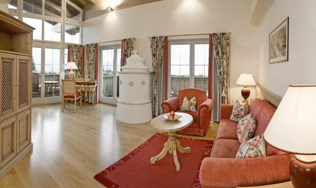 Alpenresort Schwarz Mieming Room photo